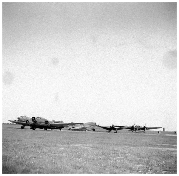 Flugplatz Holtenau im Mai 1945